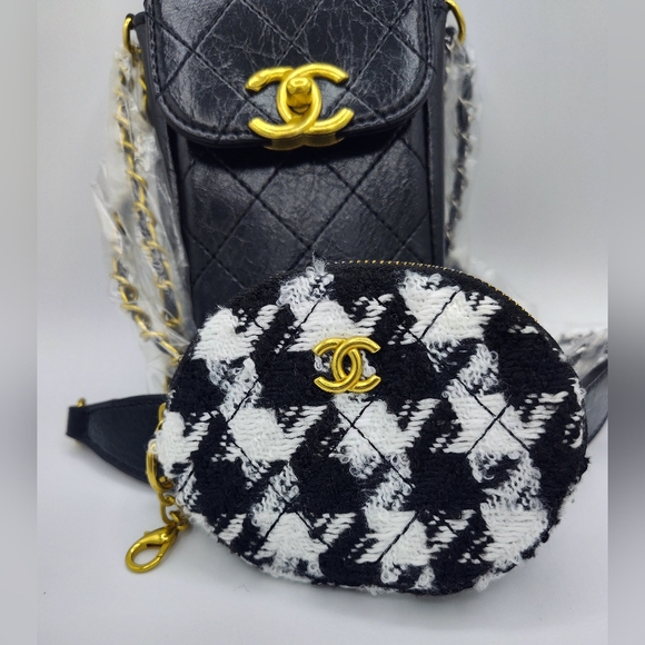 unknown Handbags - CHANEL Makeup Quilted Mini Crossbody iPhone  Phone Pouch Tweed Coin Case NIB